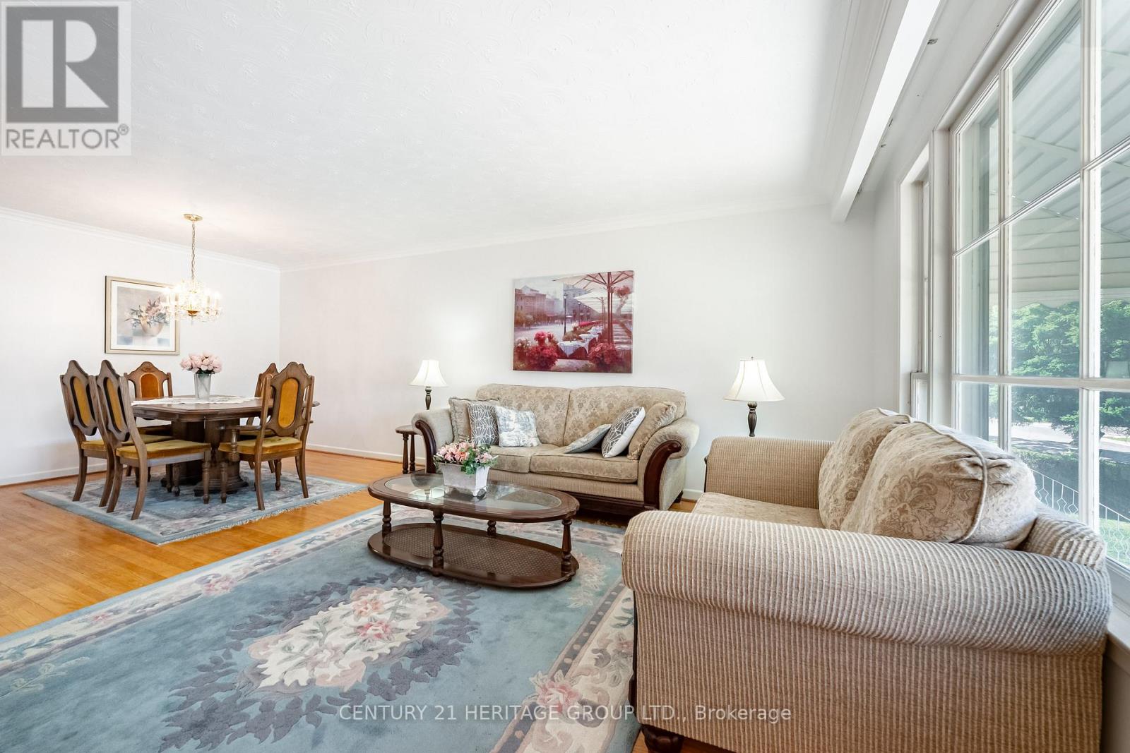 37 Gambello Crescent, Toronto, Ontario  M3J 1W2 - Photo 4 - W13469562