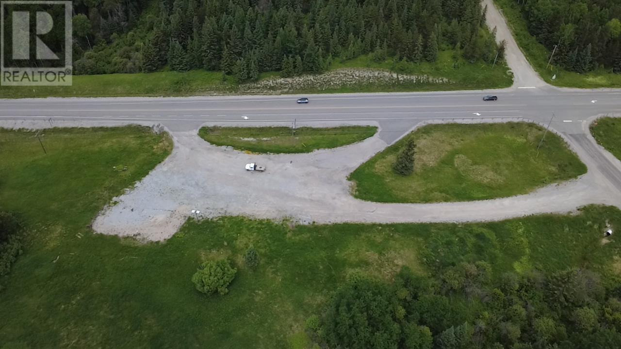 21776 Highway 17, Eagle River, Ontario