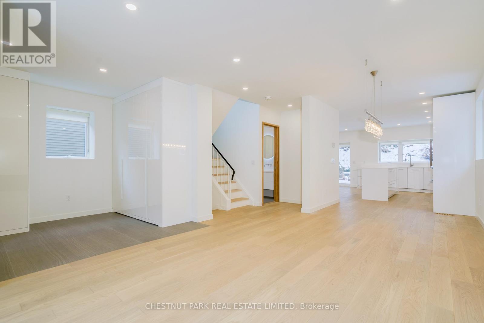 116 Boulton Drive, Toronto, Ontario  M4V 2V6 - Photo 7 - C13482648