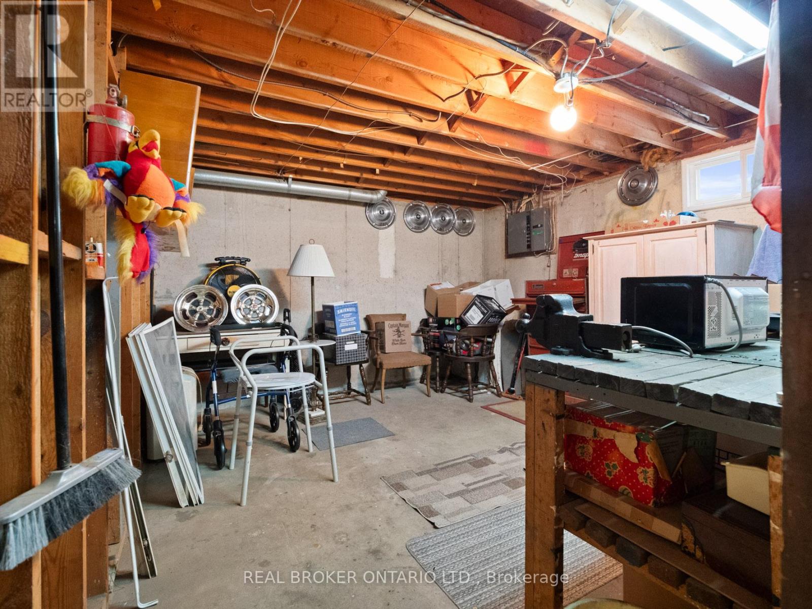 20 Brackencrest Road, St. Catharines, Ontario  L2P 3K8 - Photo 20 - X12849650