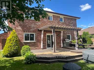 15 ENZO CRESCENT, Uxbridge, Ontario