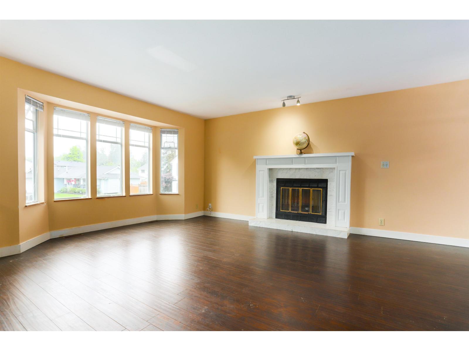 9496 209b Crescent, Langley, British Columbia  V1M 2A9 - Photo 4 - R3139385