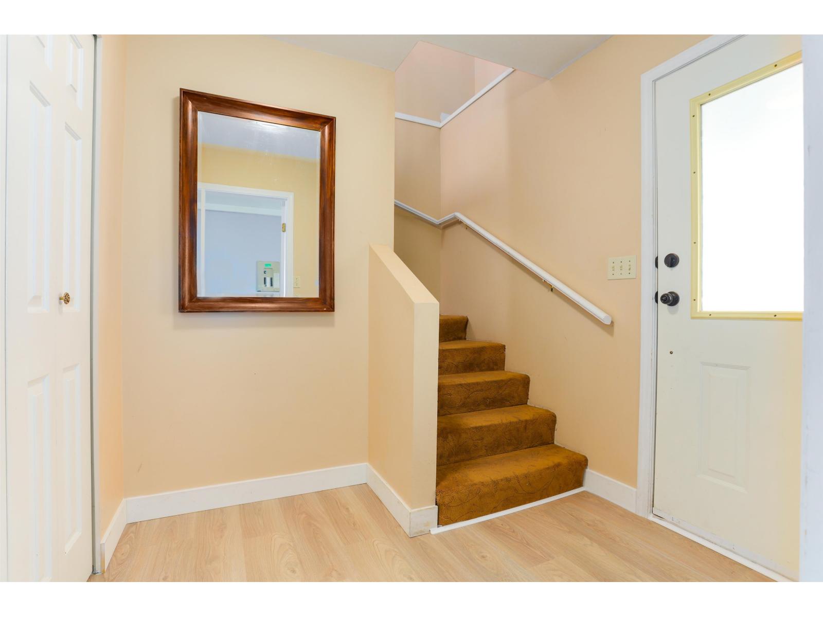 9496 209b Crescent, Langley, British Columbia  V1M 2A9 - Photo 3 - R3139385