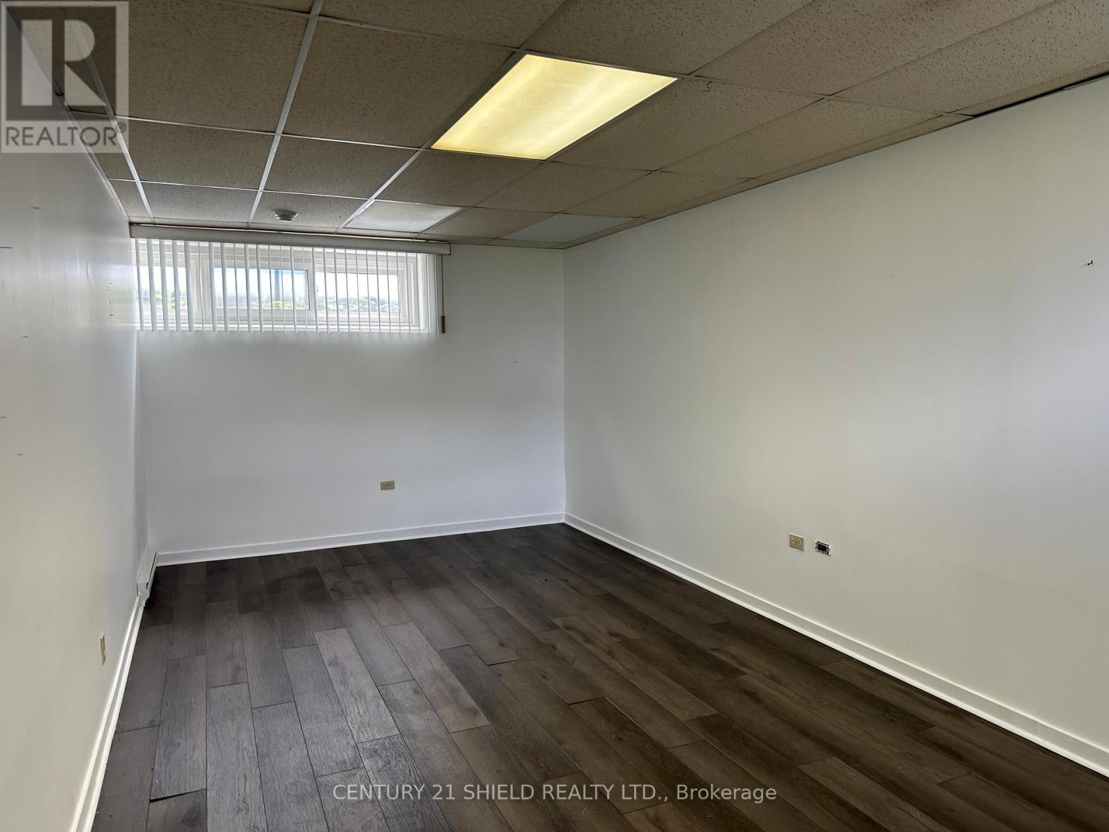 305 Baldwin Avenue, Cornwall, Ontario  K6H 4J6 - Photo 3 - X12838898