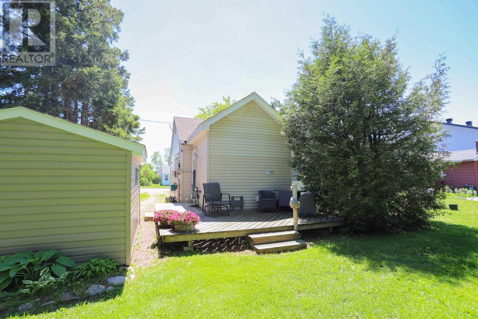 40 Montgomery Ave, Sault Ste. Marie, Ontario P6B 1M5 - Photo 24 - SM261577