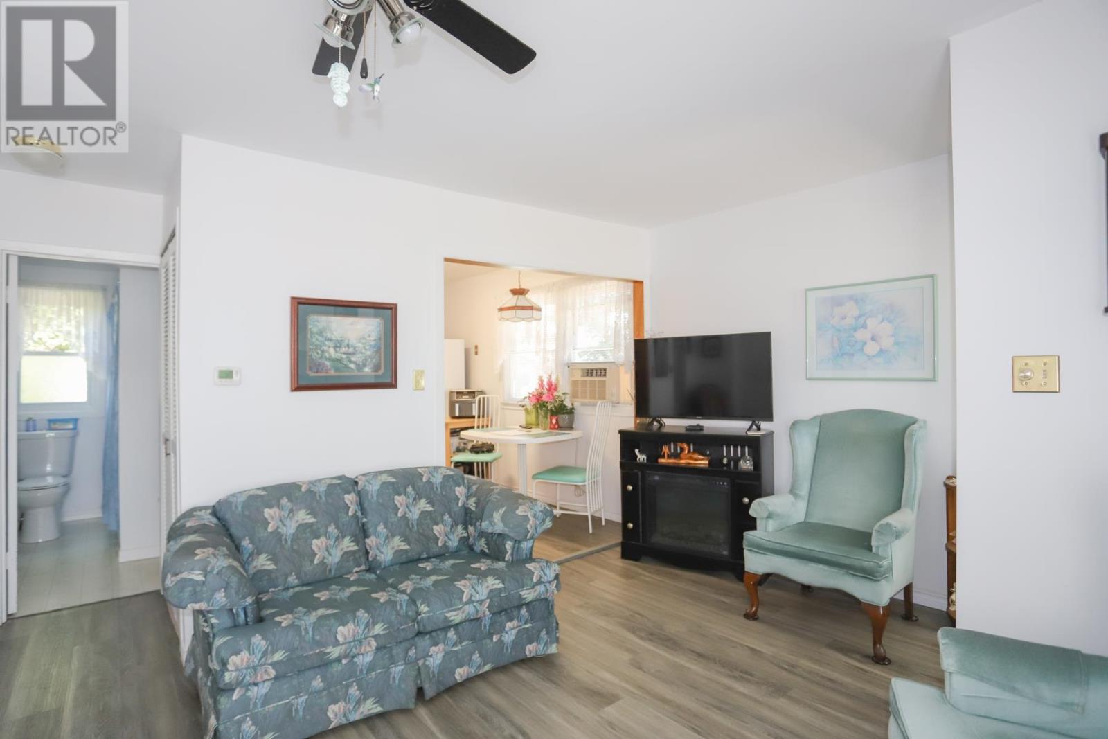 40 Montgomery Ave, Sault Ste. Marie, Ontario P6B 1M5 - Photo 7 - SM261577