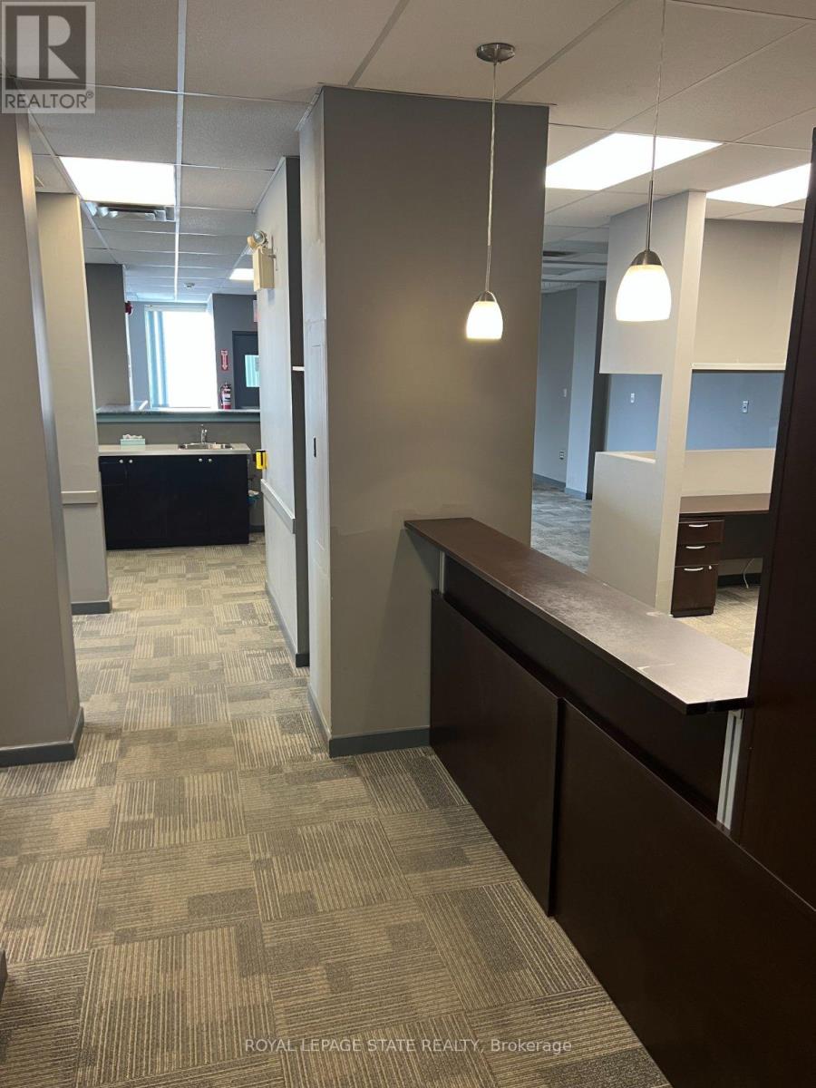 2nd Floor - 10 Ewen Road, Hamilton, Ontario L8S 3C4 - Photo 11 - X12517660
