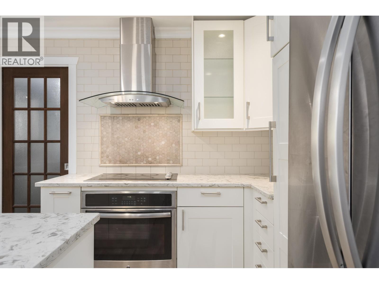 457 W 23rd Street, North Vancouver, British Columbia  V7M 2B8 - Photo 11 - R3139357