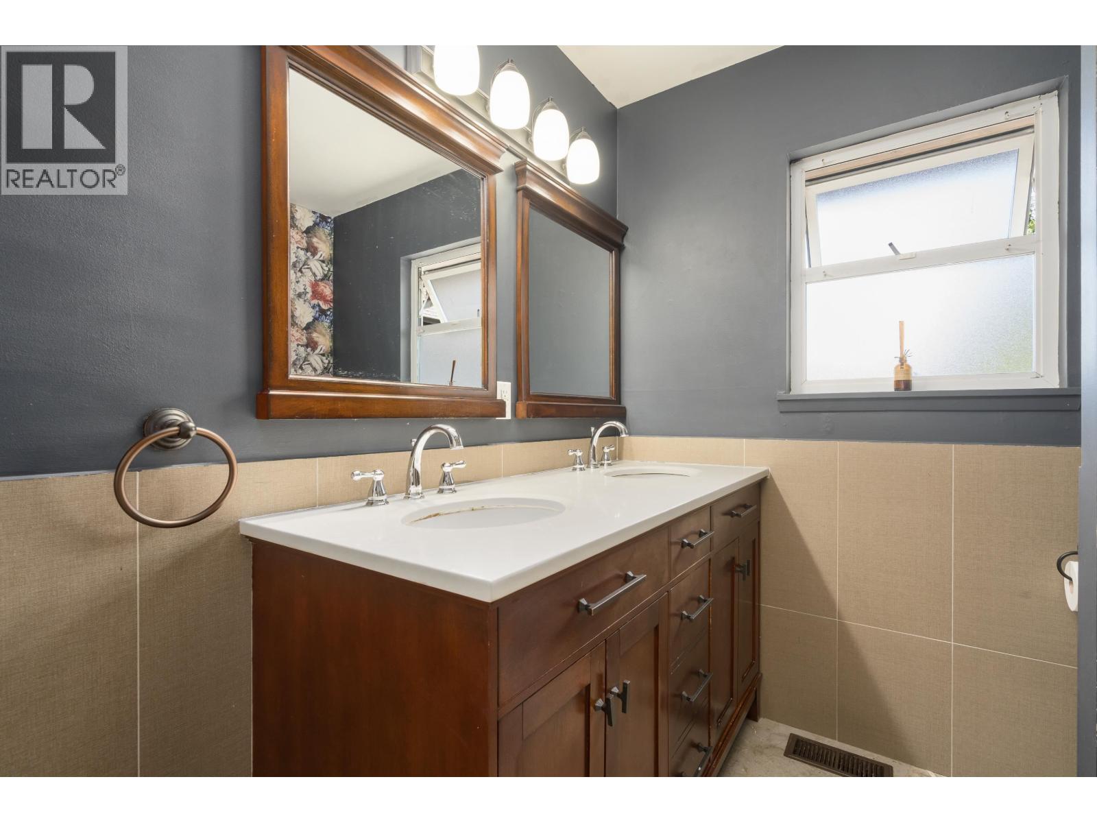 457 W 23rd Street, North Vancouver, British Columbia  V7M 2B8 - Photo 22 - R3139357