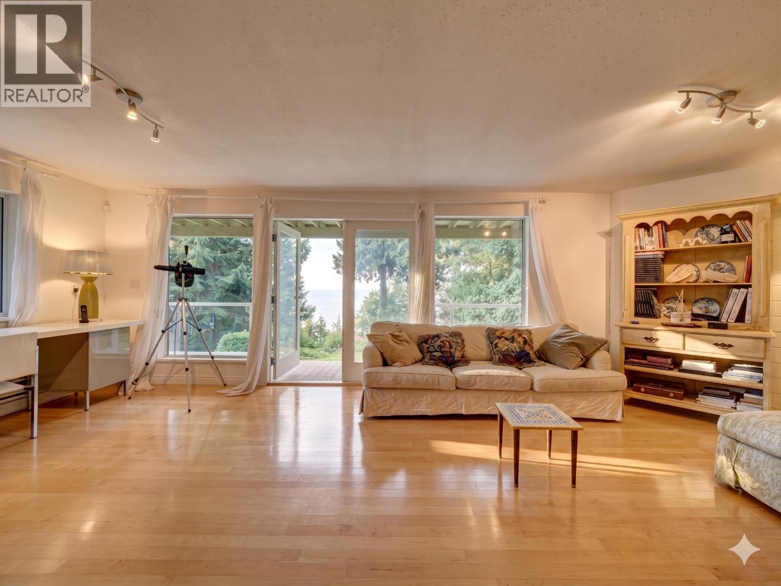 4947 Sunshine Coast Highway, Sechelt, British Columbia V7Z 0B6 - Photo 25 - R3139372
