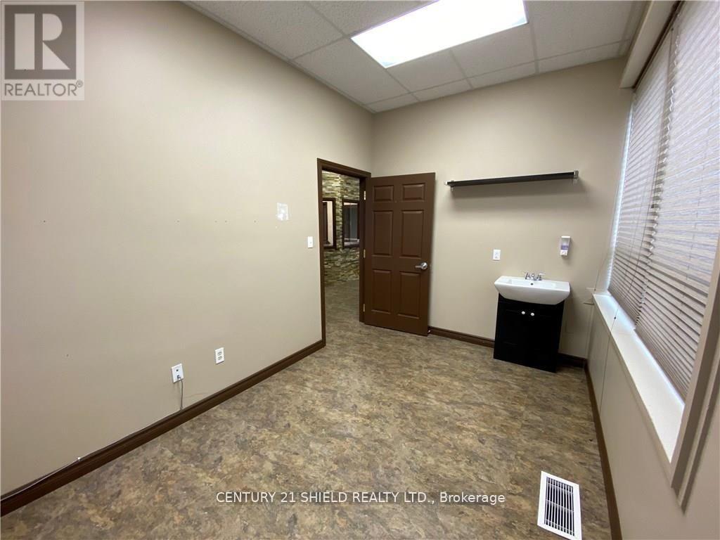 1 - 305 Baldwin Avenue, Cornwall, Ontario  K6H 4J6 - Photo 8 - X13483236