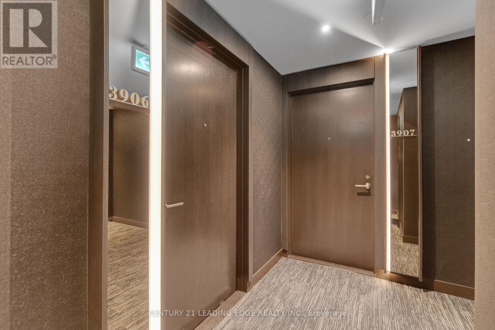 3906 - 11 Yorkville Avenue, Toronto, Ontario  M4W 0B7 - Photo 10 - C13483088