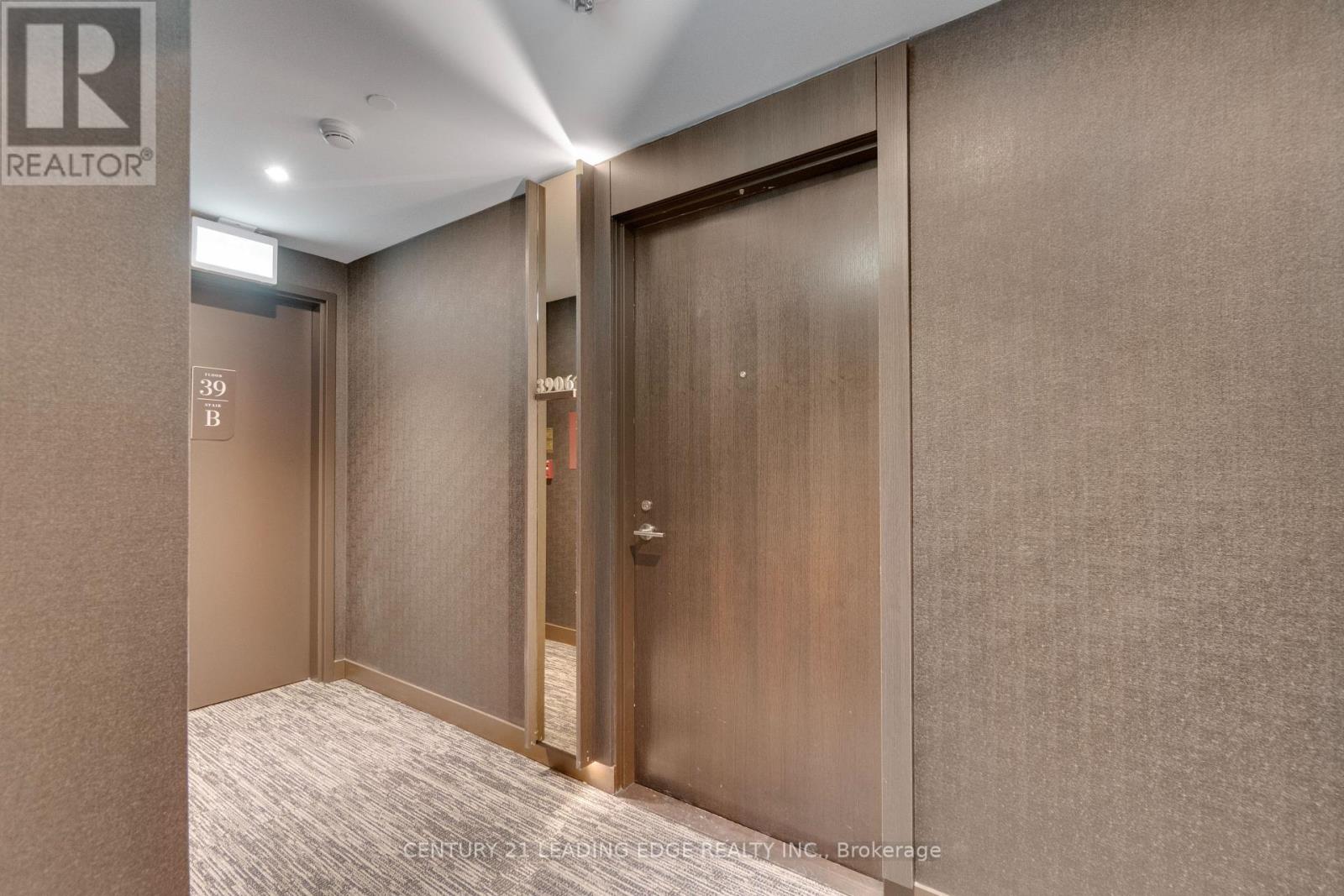 3906 - 11 Yorkville Avenue, Toronto, Ontario  M4W 0B7 - Photo 11 - C13483088