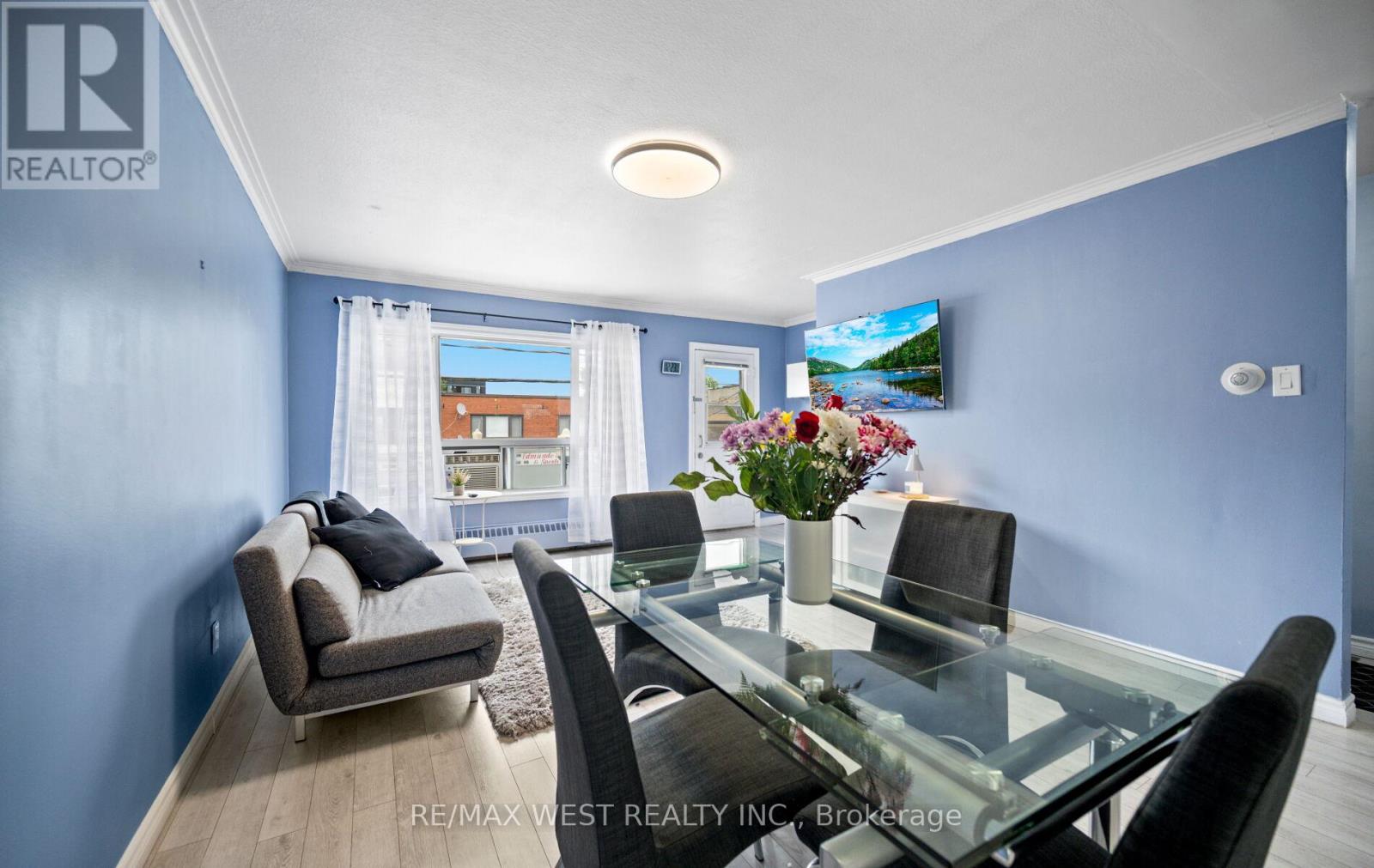 374 Oakwood Avenue, Toronto, Ontario  M6E 2W3 - Photo 34 - C13483200