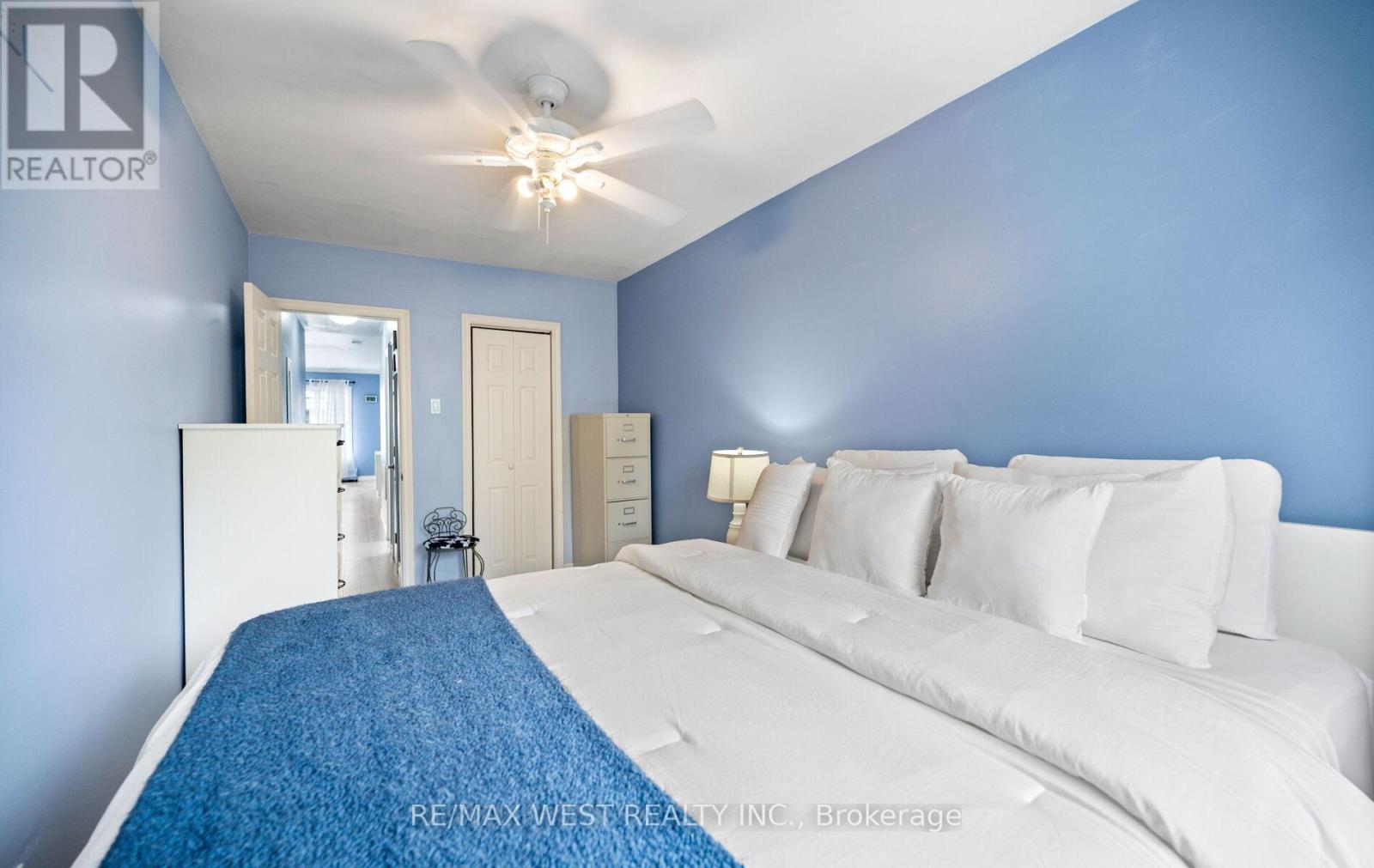 374 Oakwood Avenue, Toronto, Ontario  M6E 2W3 - Photo 41 - C13483200