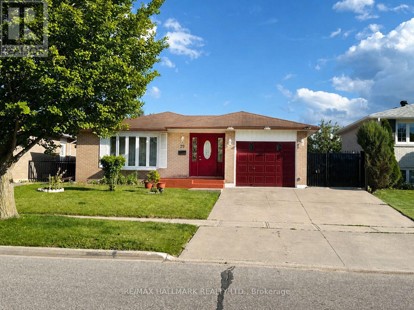 29 CHARLES TUPPER DRIVE, Toronto, Ontario