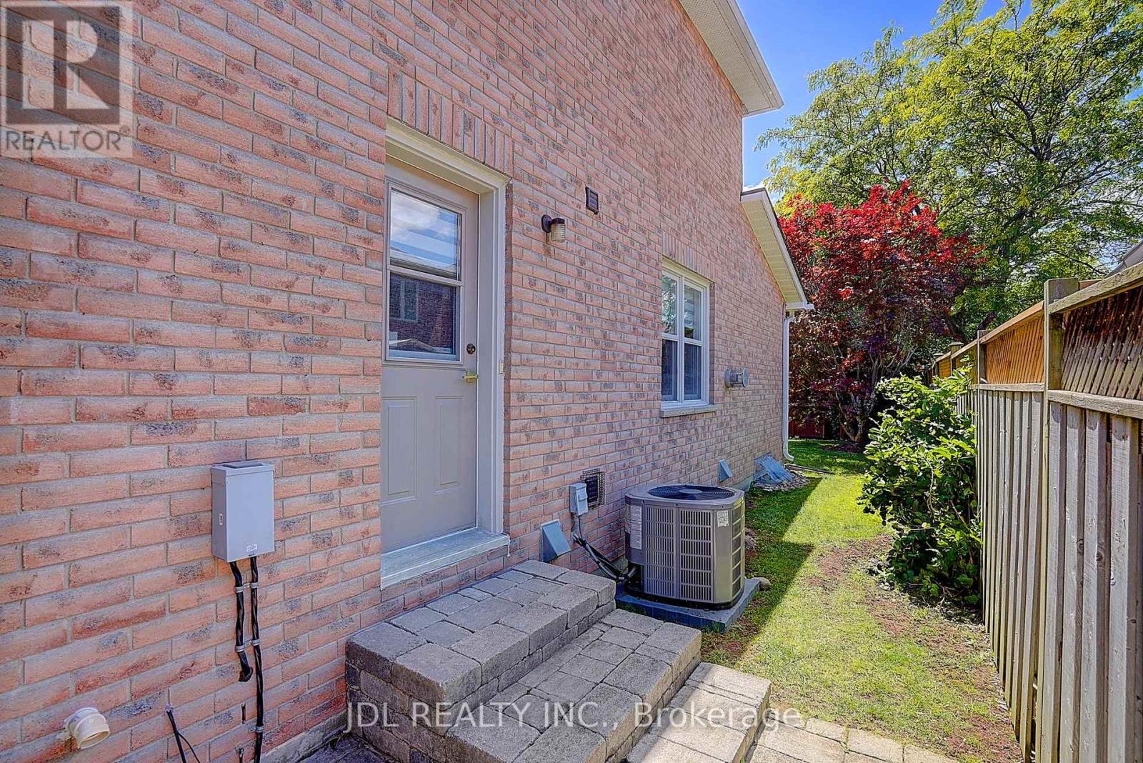 148 Manhattan Drive, Markham, Ontario  L3P 7S1 - Photo 42 - N13483158