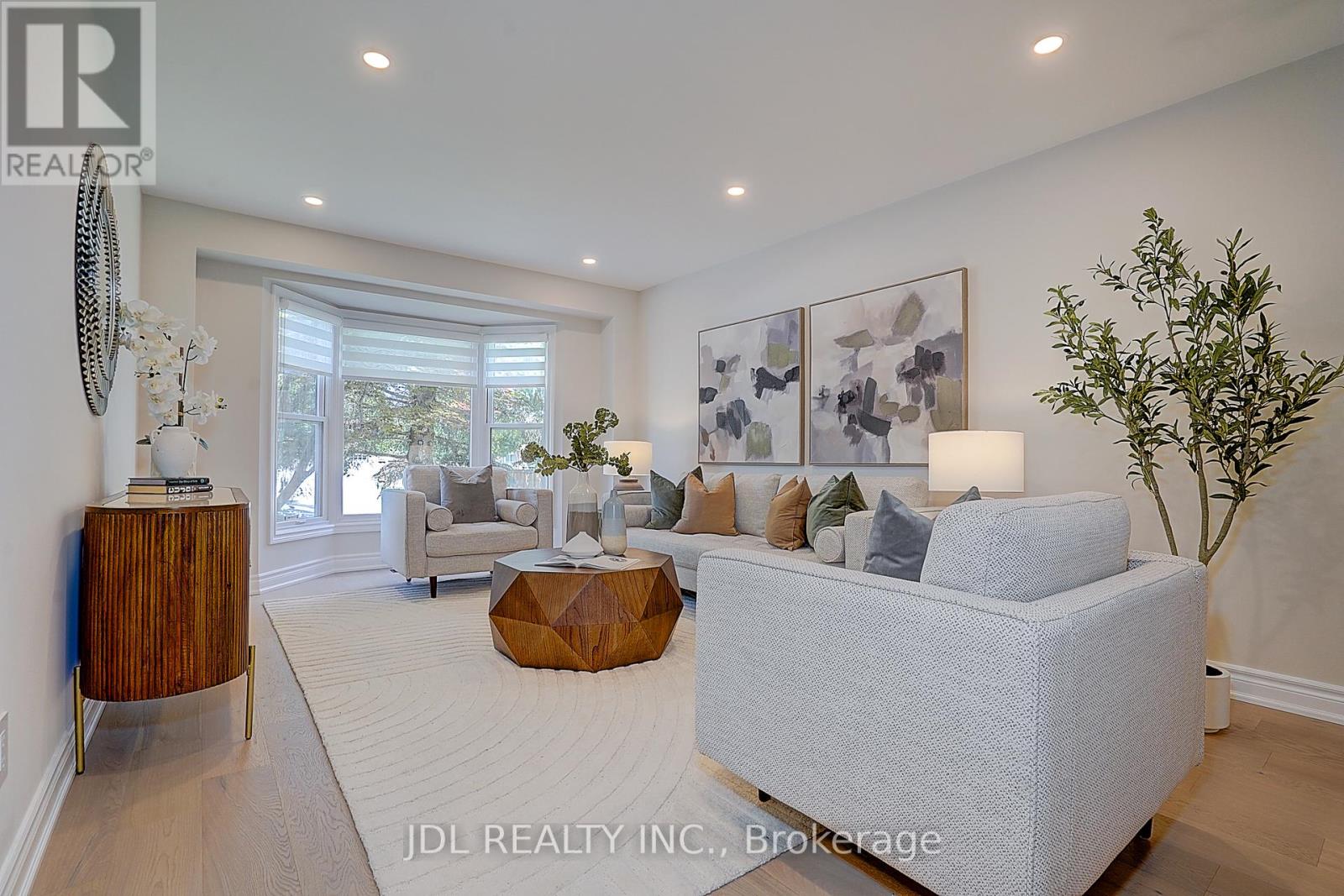 148 Manhattan Drive, Markham, Ontario  L3P 7S1 - Photo 5 - N13483158