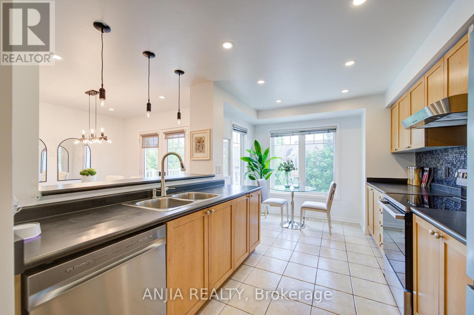39 Miltrose Crescent, Whitchurch-Stouffville, Ontario  L4A 0P8 - Photo 19 - N13483164