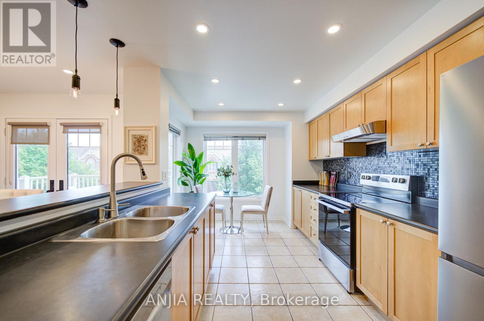 39 Miltrose Crescent, Whitchurch-Stouffville, Ontario  L4A 0P8 - Photo 20 - N13483164