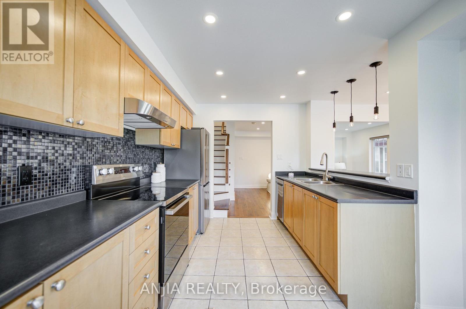 39 Miltrose Crescent, Whitchurch-Stouffville, Ontario  L4A 0P8 - Photo 21 - N13483164
