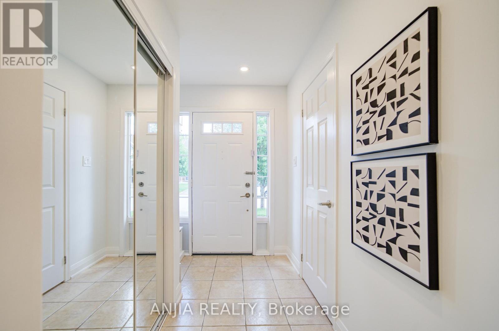39 Miltrose Crescent, Whitchurch-Stouffville, Ontario  L4A 0P8 - Photo 3 - N13483164