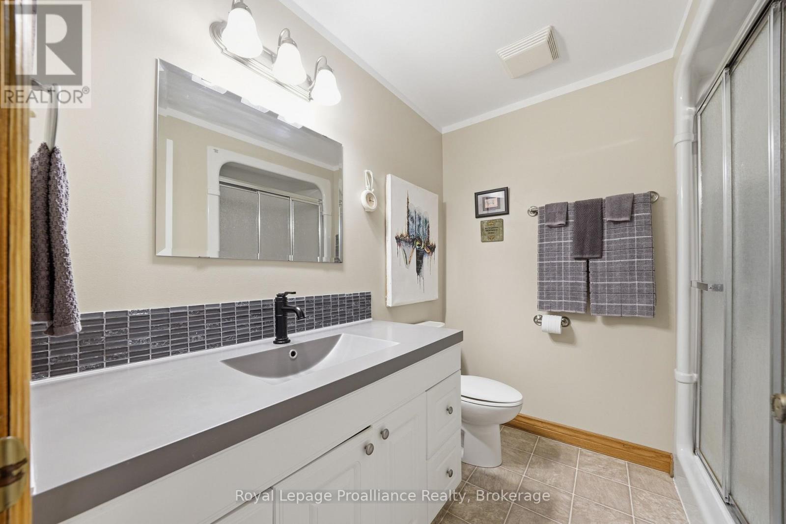 40 Springbrook Crescent, Belleville, Ontario  K8P 5B8 - Photo 24 - X13483478