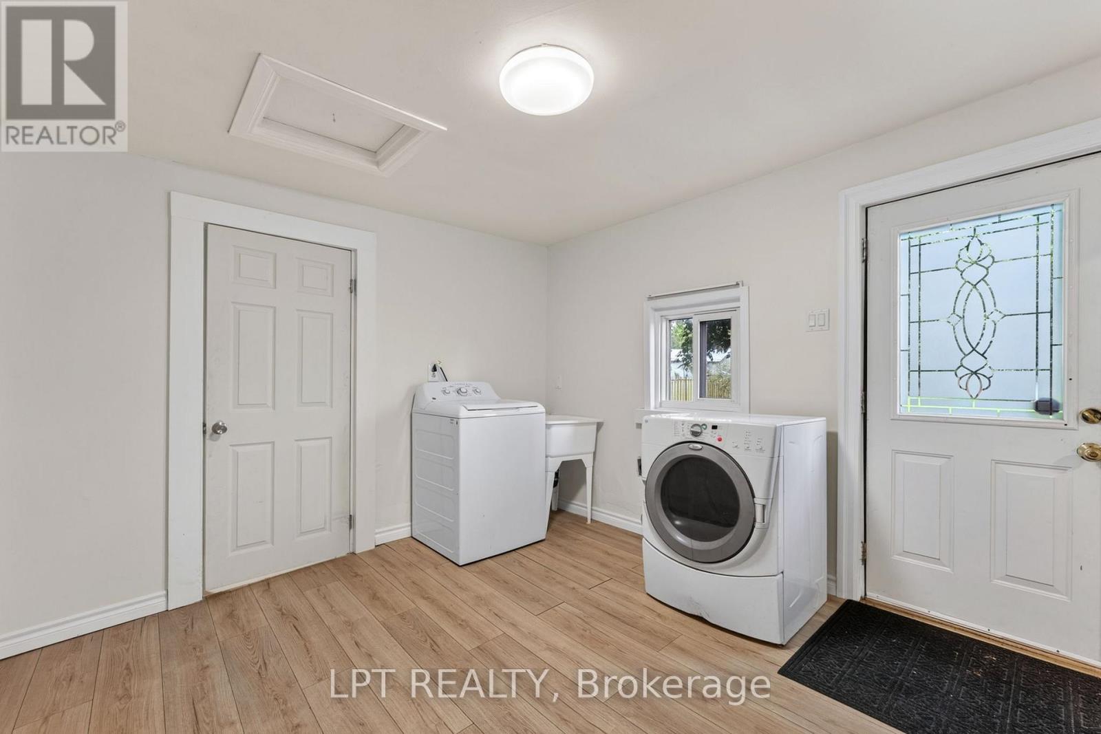 269 Richmond Street, North Middlesex, Ontario  N0M 2K0 - Photo 21 - X13483294