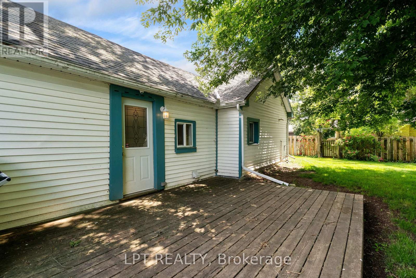 269 Richmond Street, North Middlesex, Ontario  N0M 2K0 - Photo 24 - X13483294