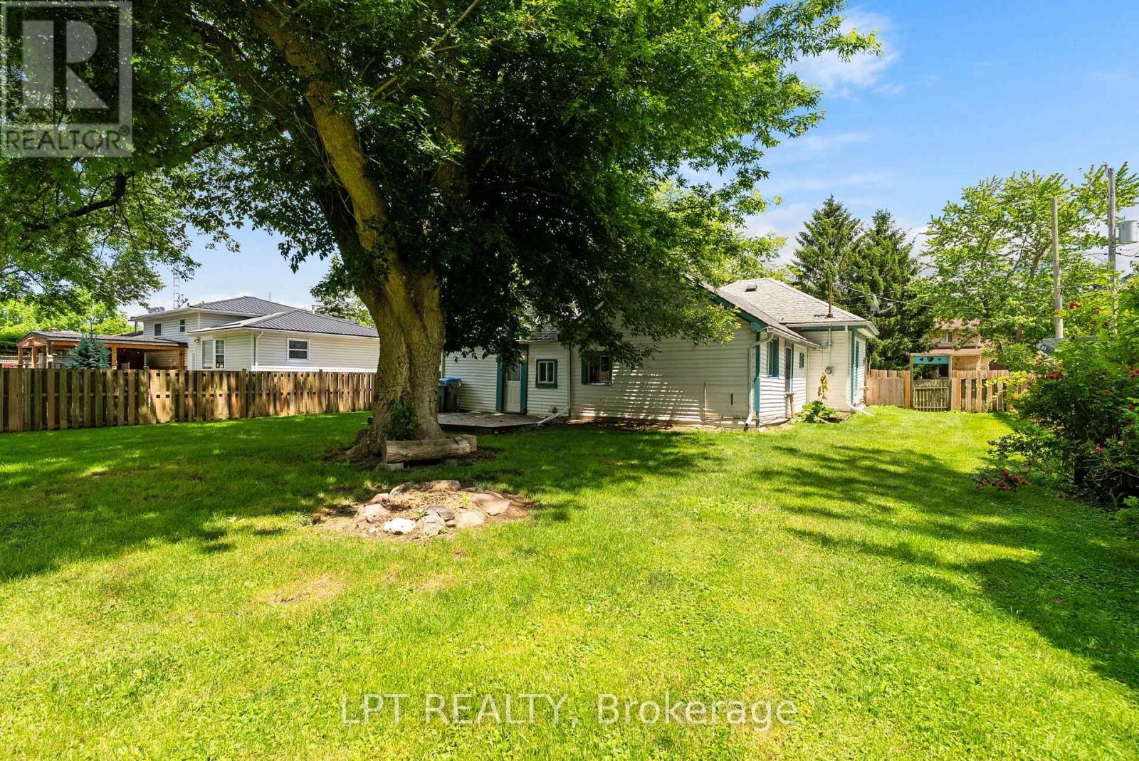 269 Richmond Street, North Middlesex, Ontario  N0M 2K0 - Photo 26 - X13483294