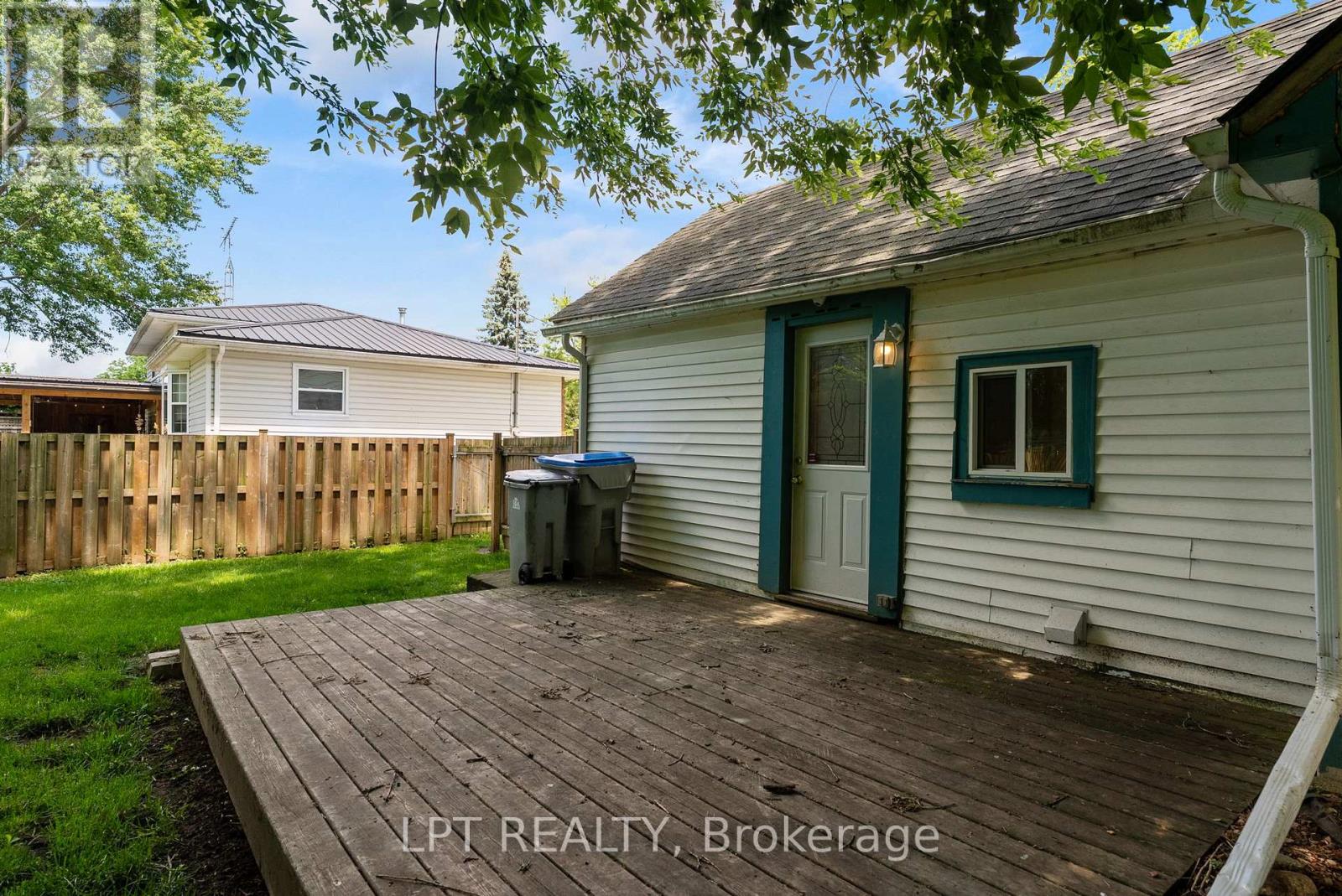 269 Richmond Street, North Middlesex, Ontario  N0M 2K0 - Photo 28 - X13483294