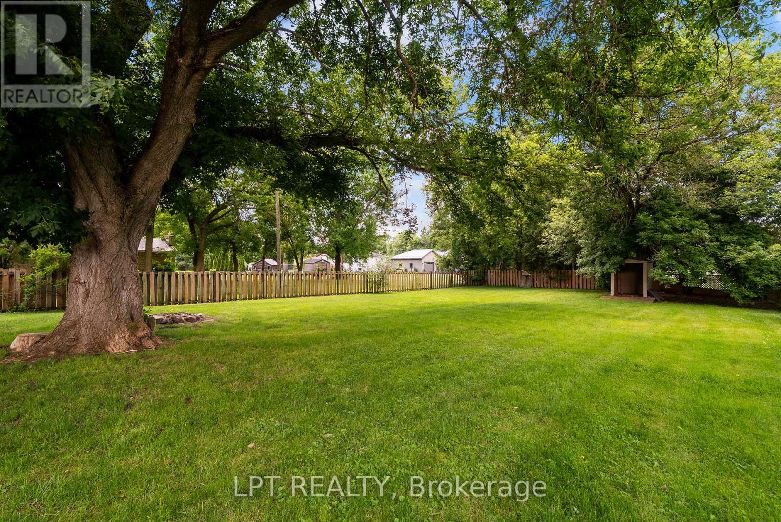 269 Richmond Street, North Middlesex, Ontario  N0M 2K0 - Photo 30 - X13483294