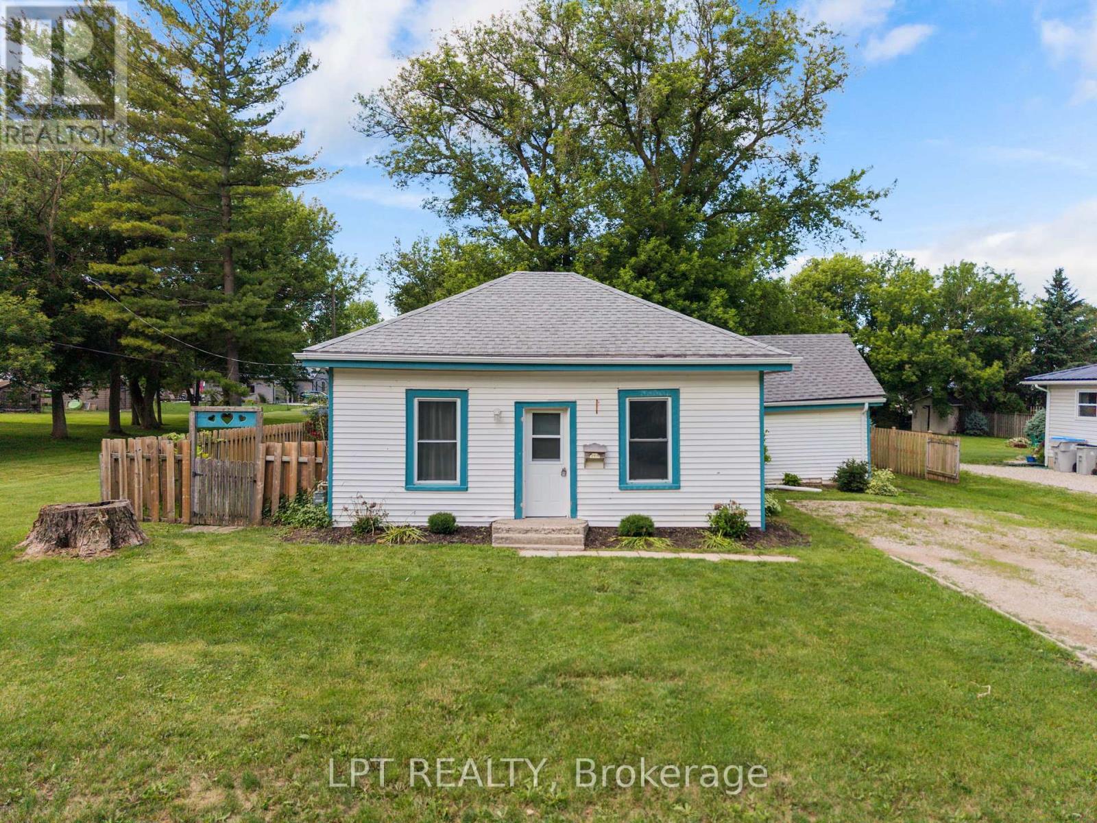 269 Richmond Street, North Middlesex, Ontario  N0M 2K0 - Photo 31 - X13483294