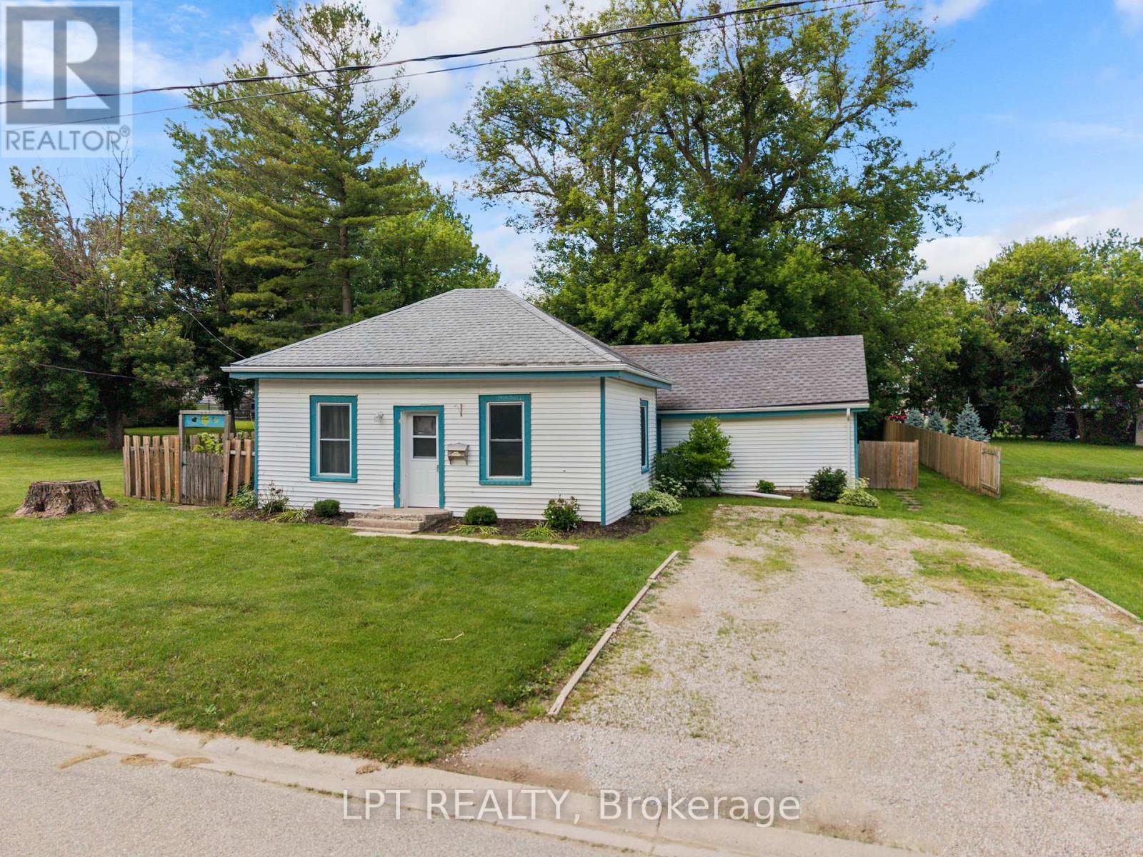 269 Richmond Street, North Middlesex, Ontario  N0M 2K0 - Photo 32 - X13483294