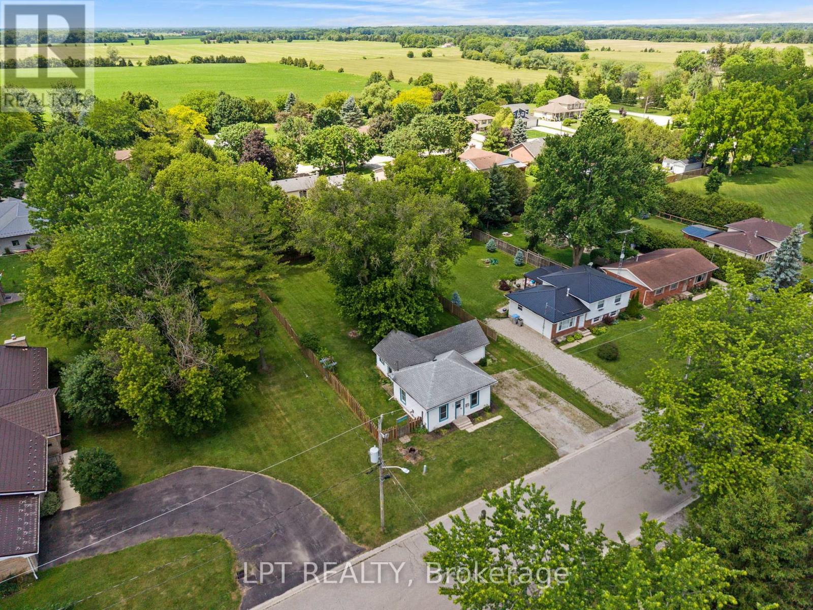 269 Richmond Street, North Middlesex, Ontario  N0M 2K0 - Photo 33 - X13483294