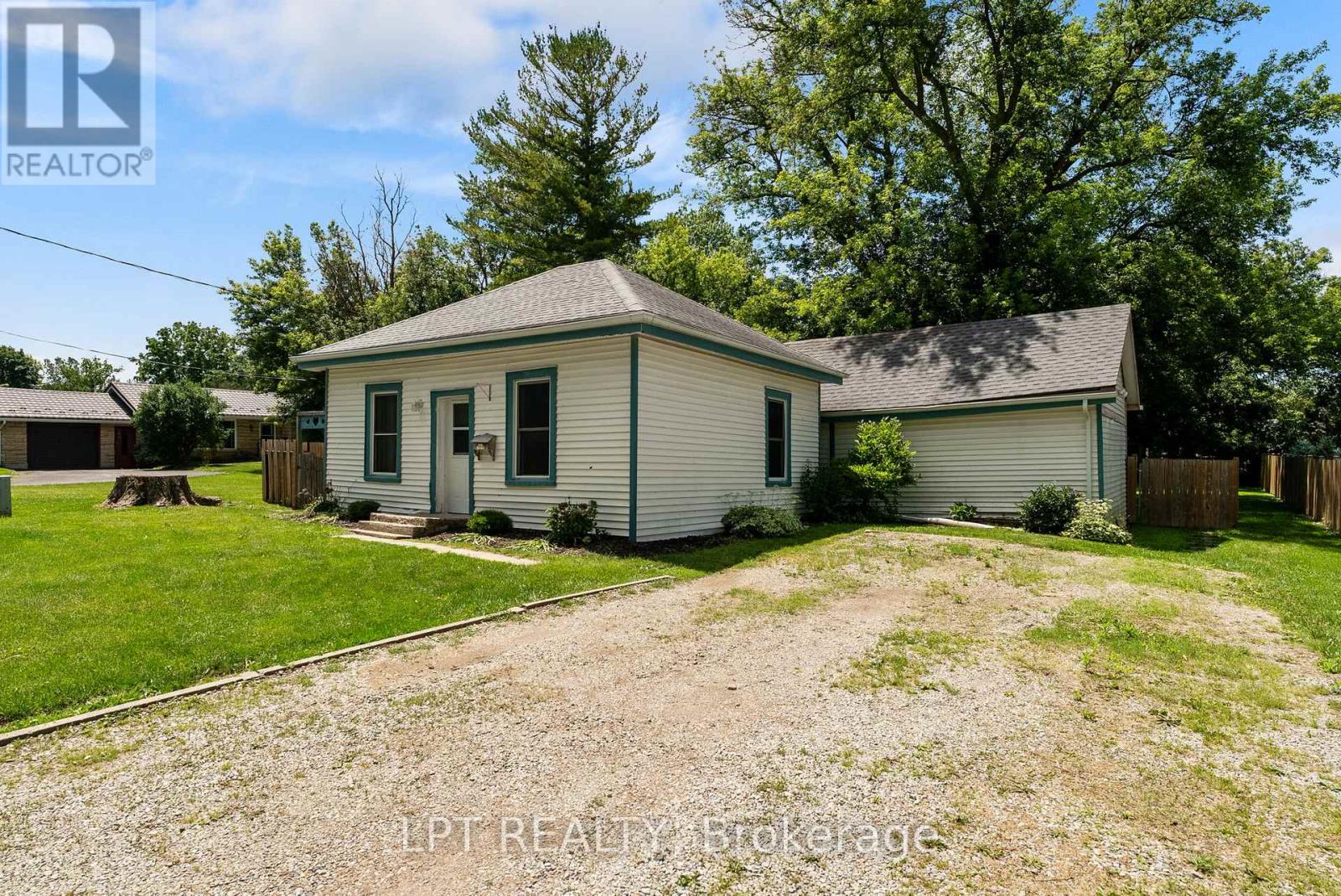 269 Richmond Street, North Middlesex, Ontario  N0M 2K0 - Photo 39 - X13483294