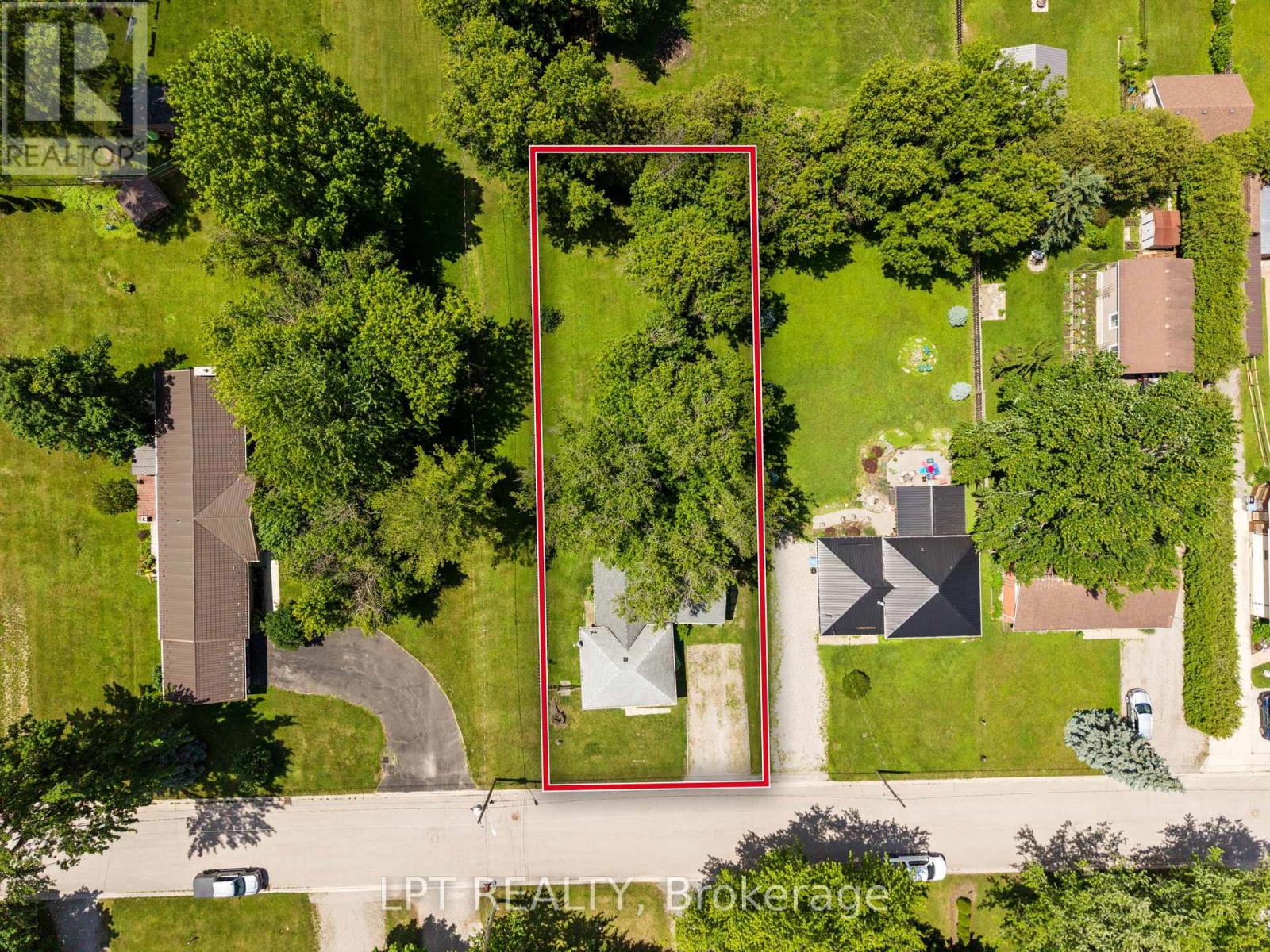 269 Richmond Street, North Middlesex, Ontario  N0M 2K0 - Photo 4 - X13483294