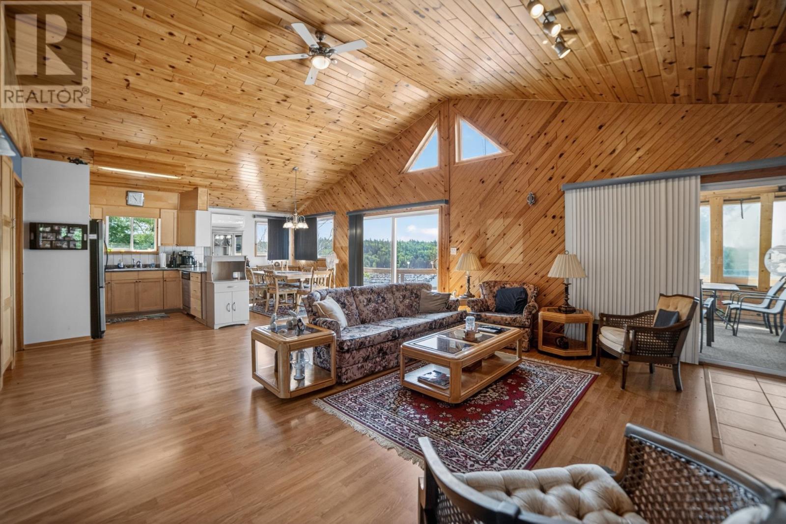 44 Bigstone Bay Lodge, Kirkup Township, Ontario  P9N 3W8 - Photo 5 - TB2601469