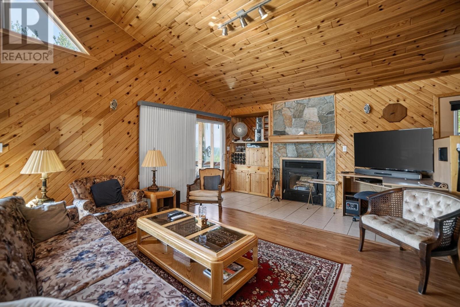 44 Bigstone Bay Lodge, Kirkup Township, Ontario  P9N 3W8 - Photo 7 - TB2601469