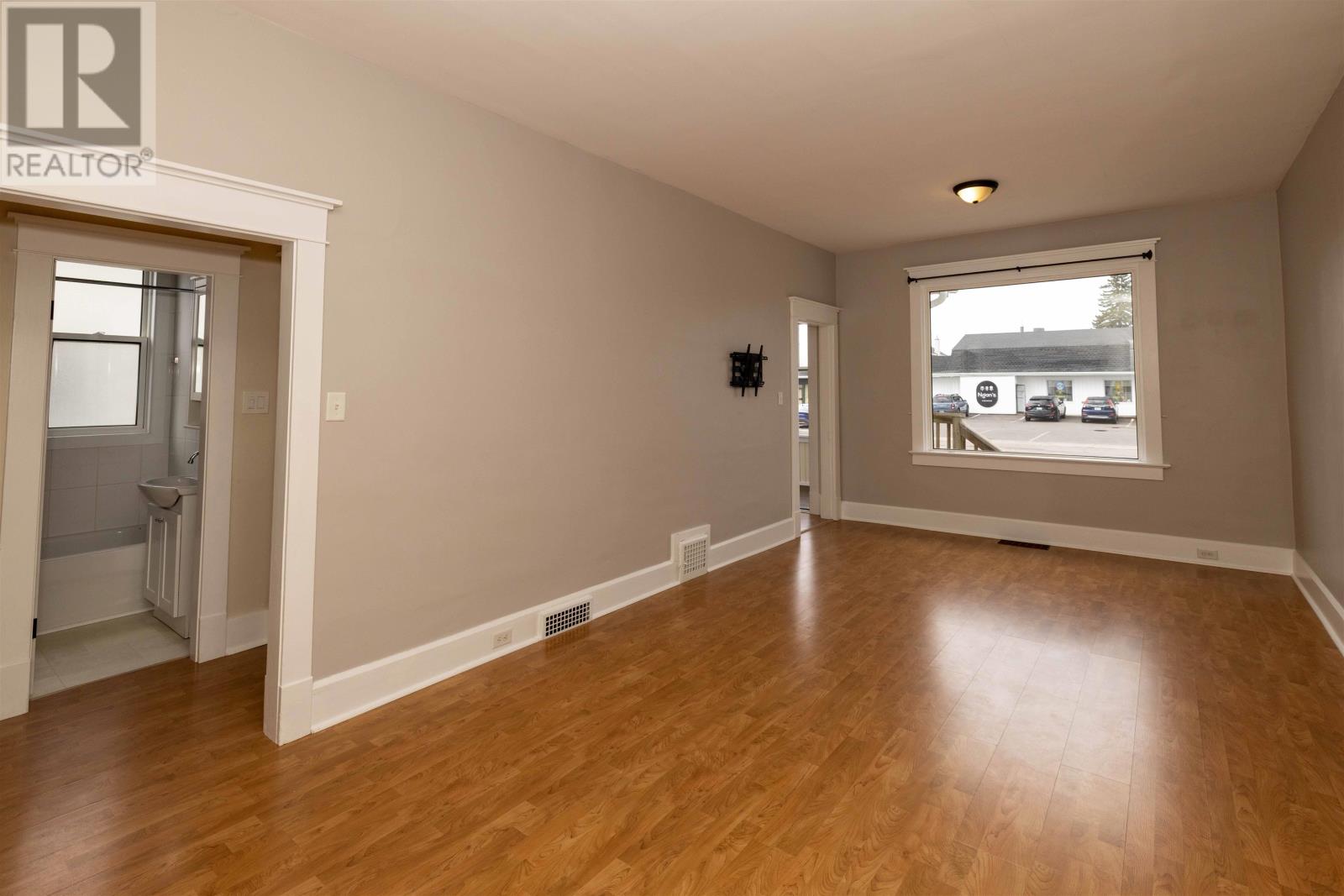 1209 Brown St, Thunder Bay, Ontario  P7E 2M3 - Photo 3 - TB2601539