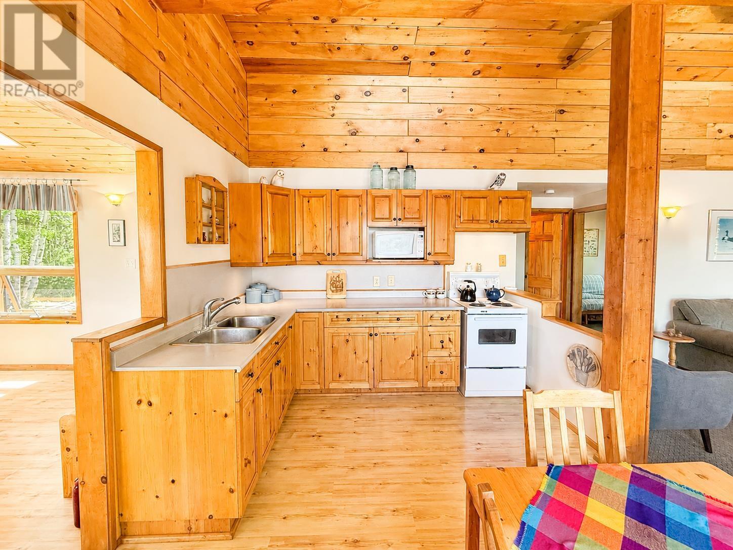 960 Pike Lake Rd, Jacques Township, Ontario  P7G 0Z3 - Photo 12 - TB2601596