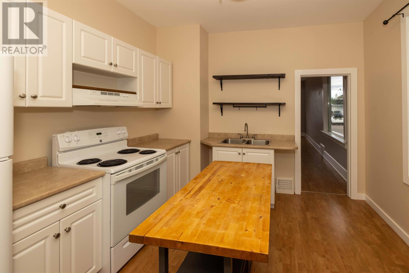 1209 Brown St, Thunder Bay, Ontario  P7E 2M3 - Photo 5 - TB2601539