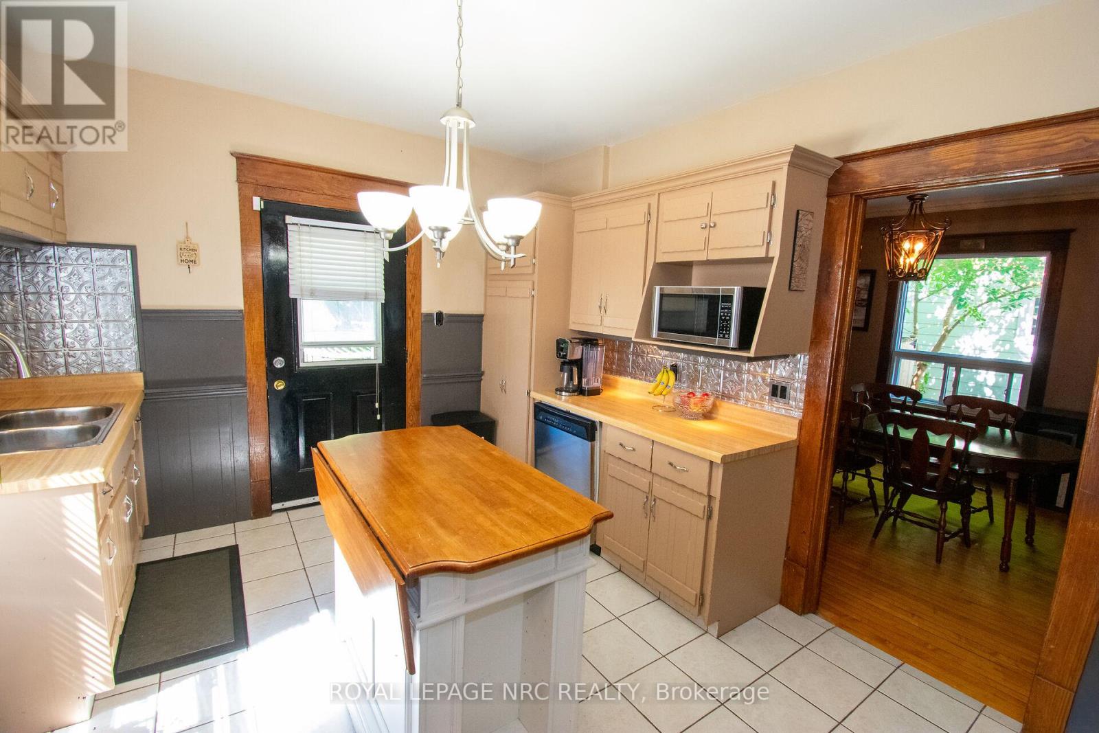 6365 Barker Street, Niagara Falls, Ontario  L2G 1Y6 - Photo 19 - X13483400
