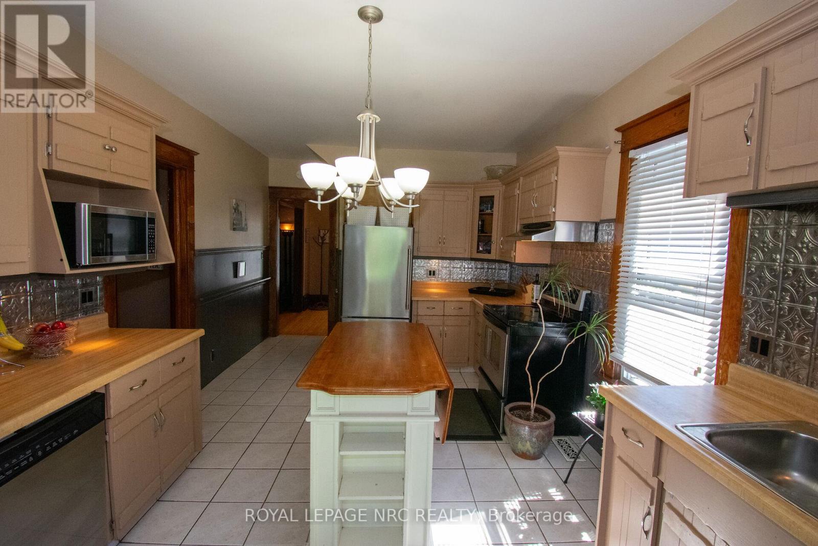 6365 Barker Street, Niagara Falls, Ontario  L2G 1Y6 - Photo 21 - X13483400