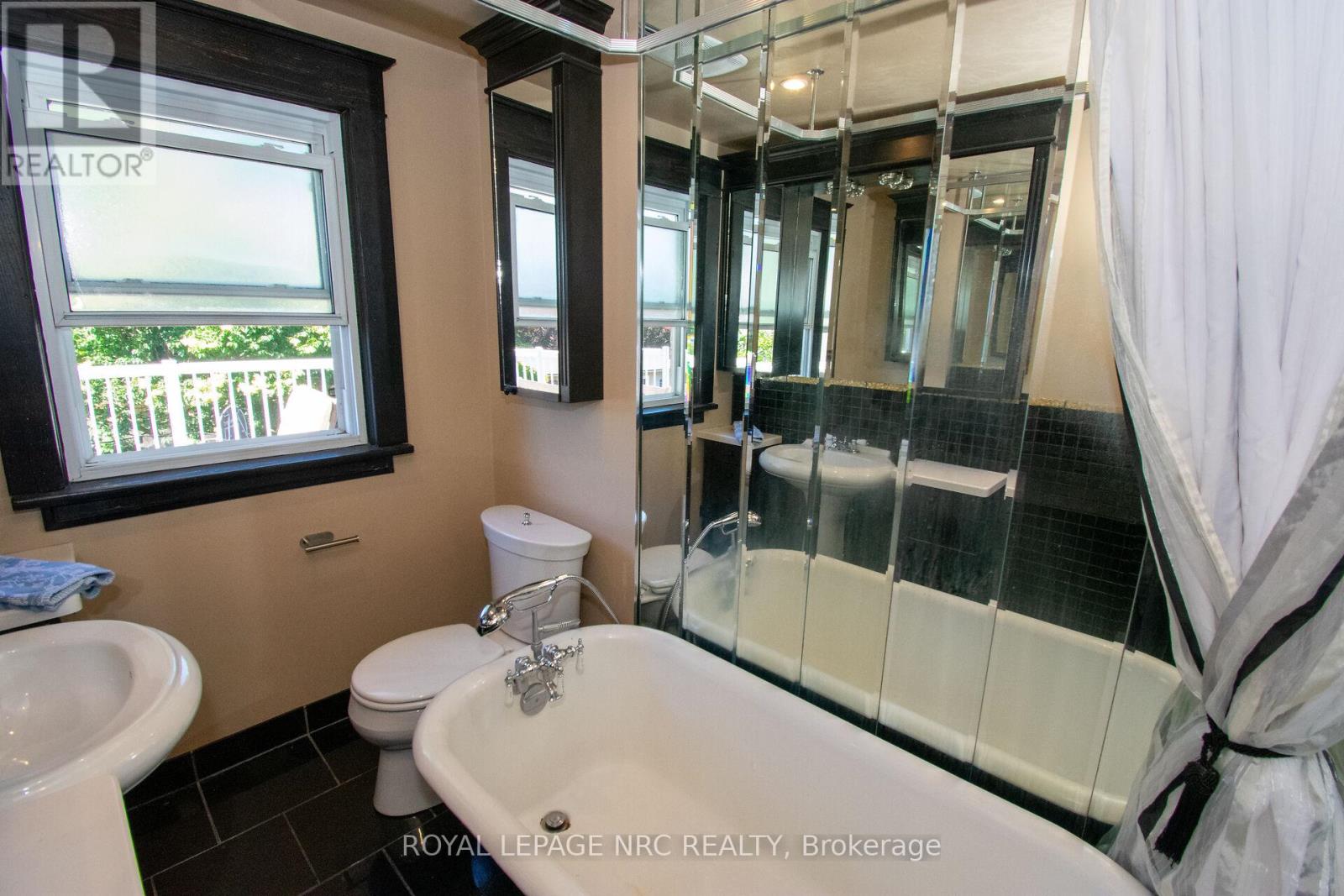 6365 Barker Street, Niagara Falls, Ontario  L2G 1Y6 - Photo 27 - X13483400