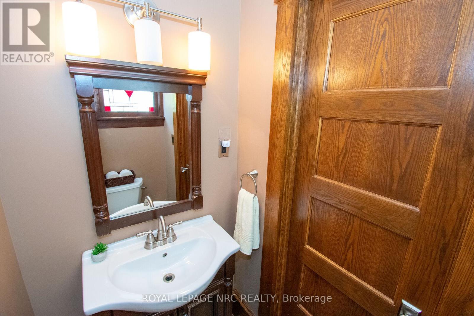 6365 Barker Street, Niagara Falls, Ontario  L2G 1Y6 - Photo 9 - X13483400