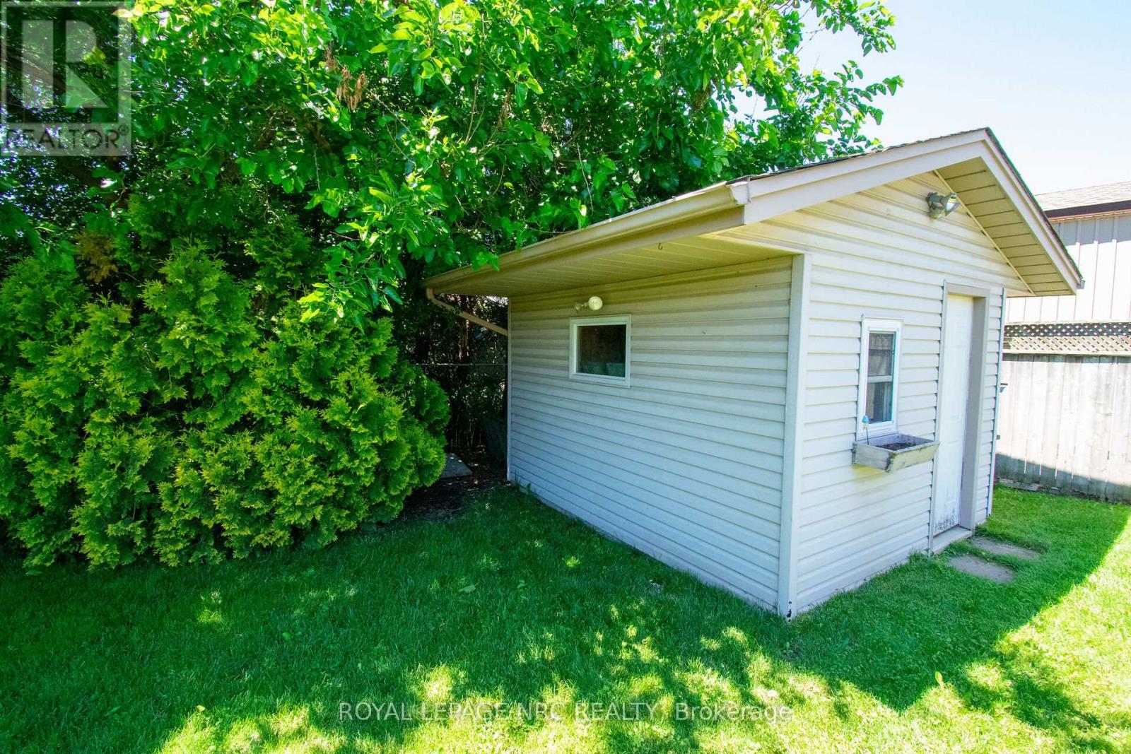 38 Carriage Road, St. Catharines (Secord Woods), Ontario L2P 1S9 - Photo 38 - X13483552
