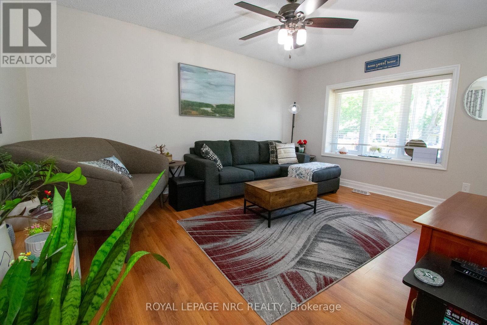 38 Carriage Road, St. Catharines (Secord Woods), Ontario L2P 1S9 - Photo 4 - X13483552