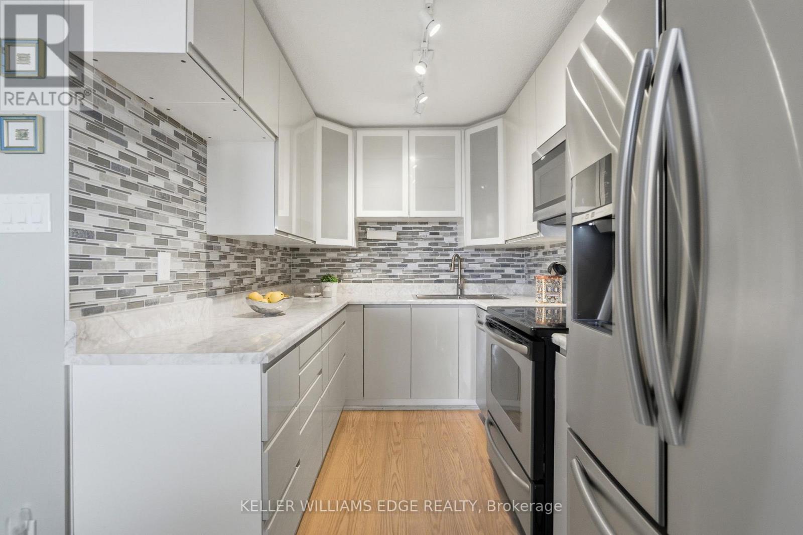 E37 - 288 Mill Road, Toronto, Ontario  M9C 4X7 - Photo 10 - W13483188