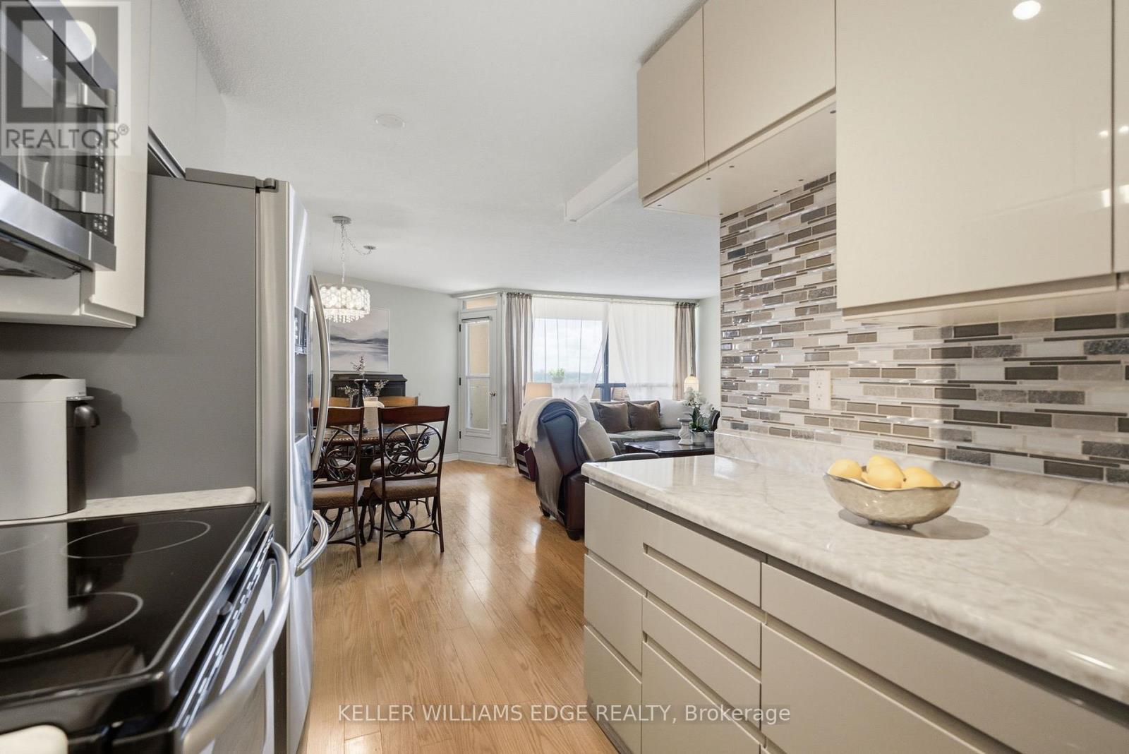 E37 - 288 Mill Road, Toronto, Ontario  M9C 4X7 - Photo 11 - W13483188